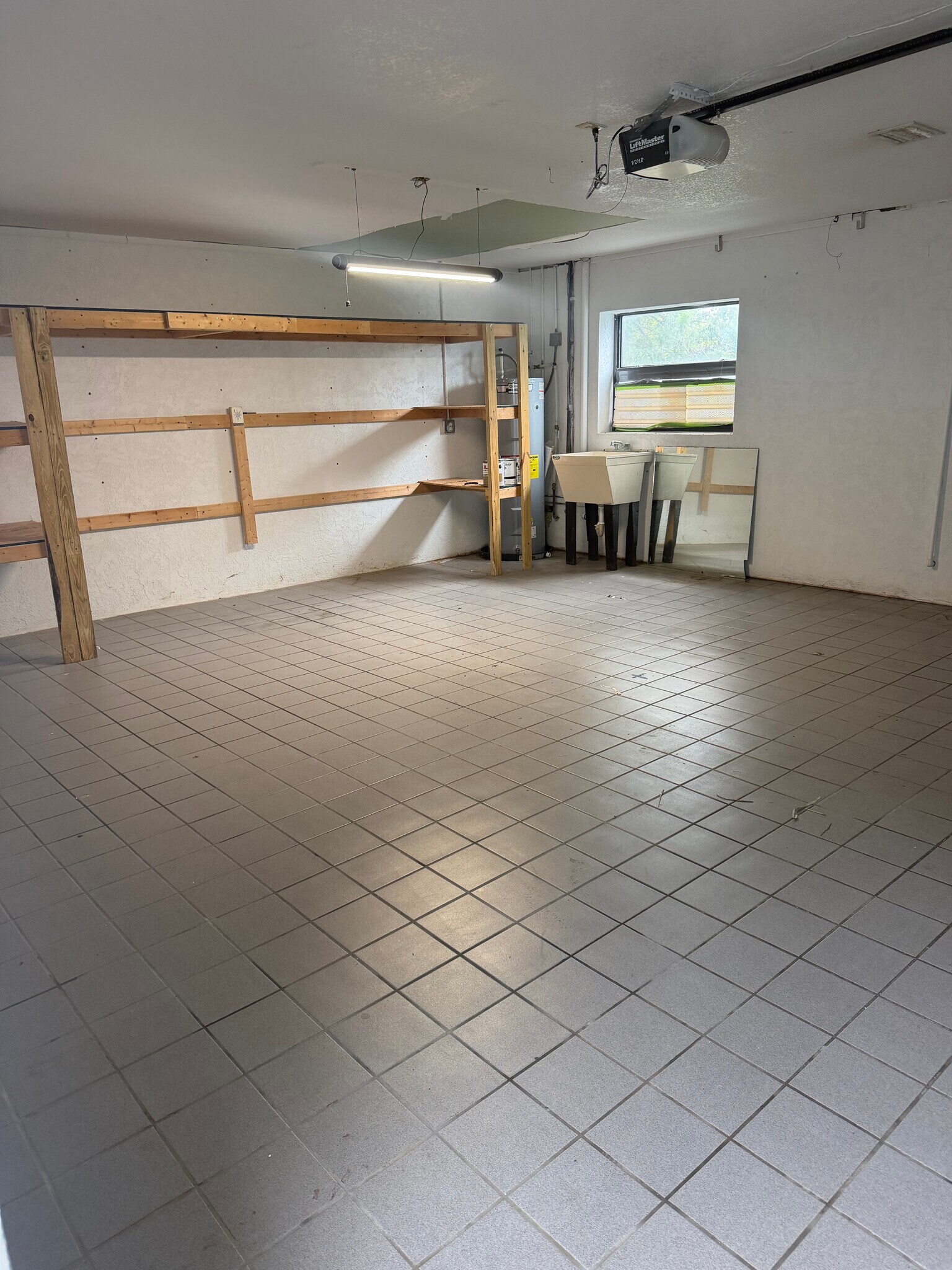 Building Photo - 4349 S Atlantic Ave