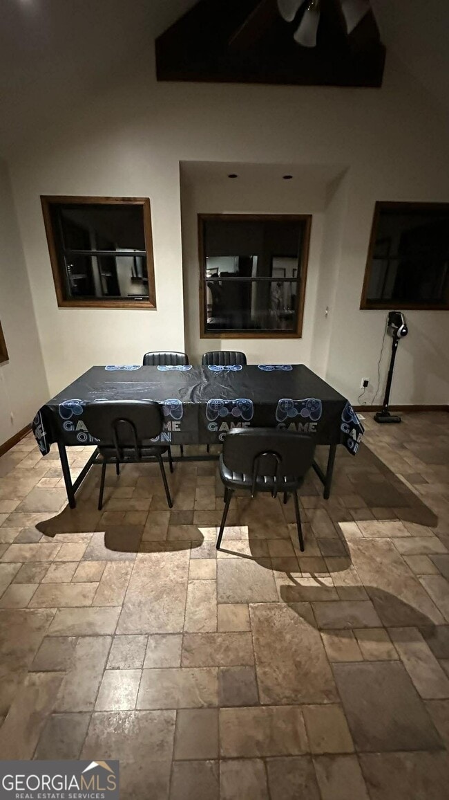 Building Photo - 3966 N Indian Cir NW