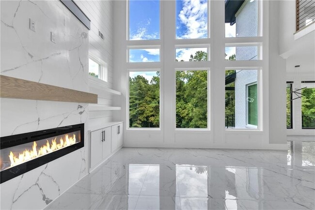 Building Photo - 3671 Hamilton Mill Rd