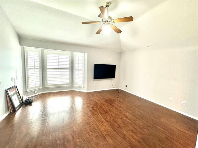 Building Photo - 14901 Babbling Brook Dr