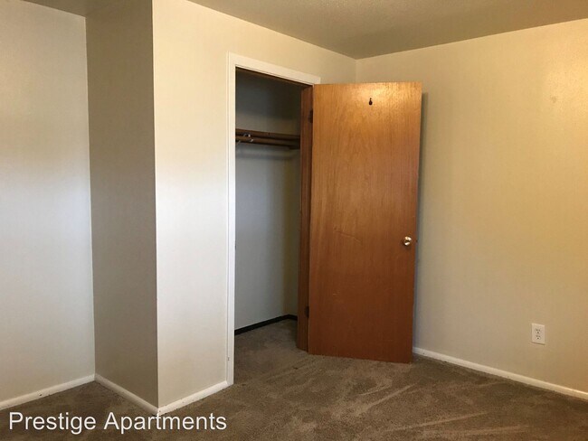 Building Photo - 7902 27th St W