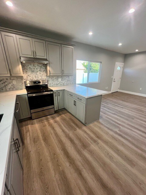 Building Photo - 6227 Orion Ave