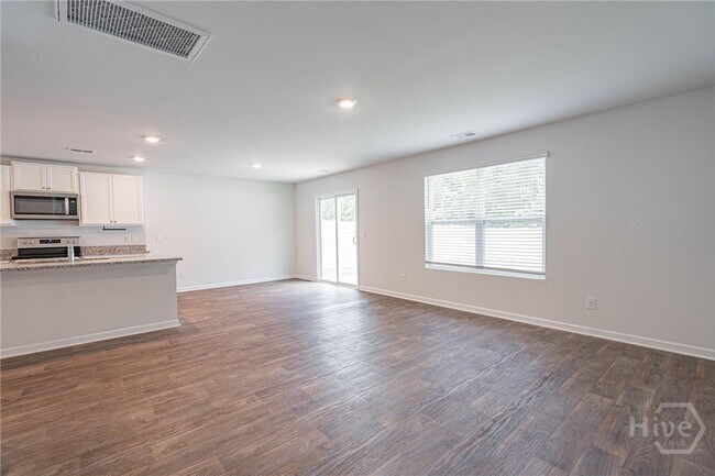 Building Photo - 1004 Bergamot Rd
