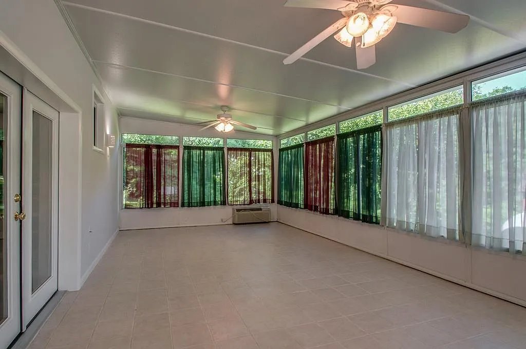 Building Photo - 2700 Nodyne Dr