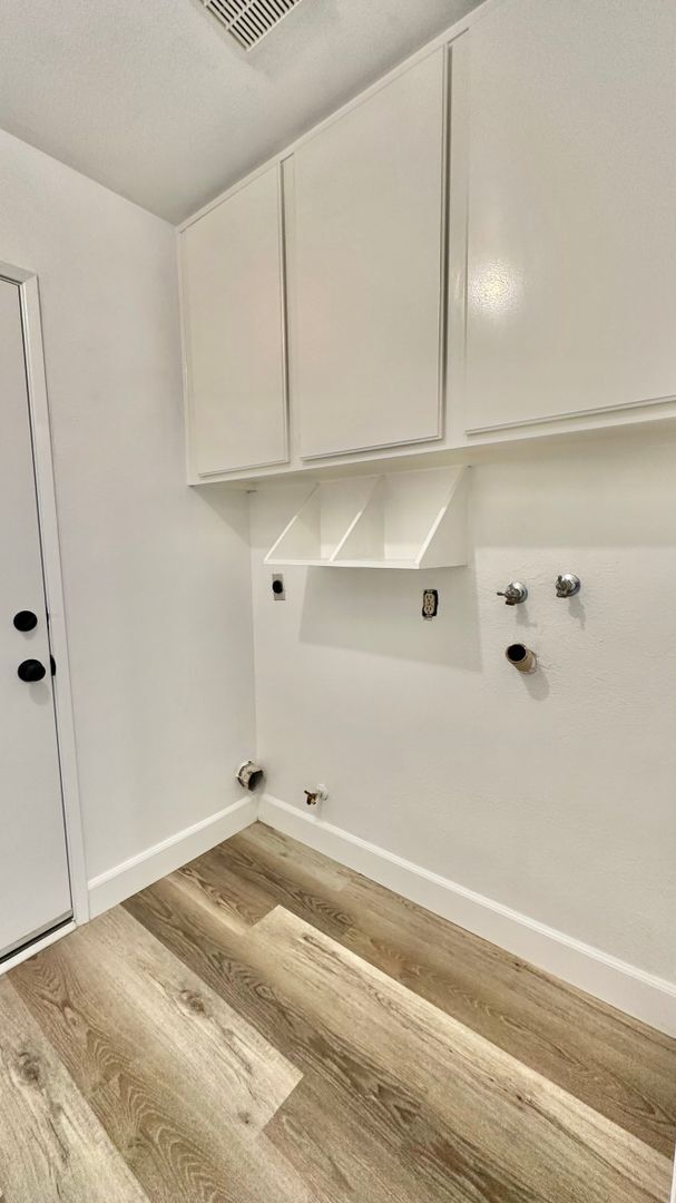 Building Photo - Charming, Single-Story Home, Spacious Backyard, Minutes to Everything, in Whelan Ranch Community ...