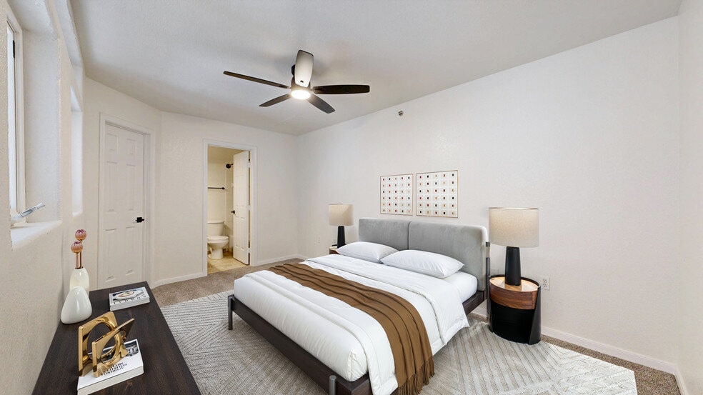 Loft/3rd Bedroom - 6021 Castlegate Dr W