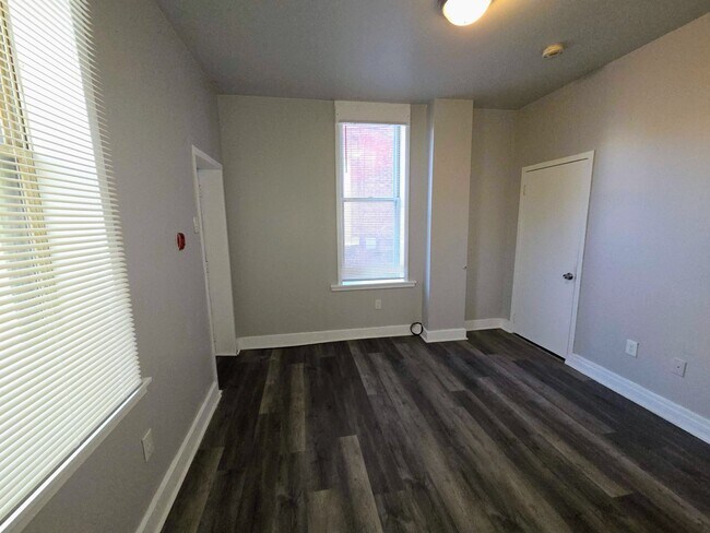 Building Photo - 1309 W Allegheny Ave