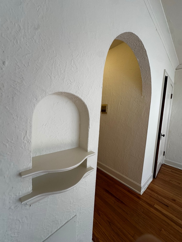 Building Photo - 4442 N Oakland Ave