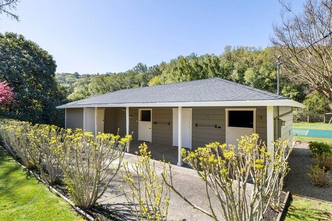 Building Photo - 1321 Butterfield Rd