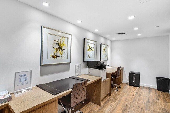 Building Photo - 1500 S Ocean Blvd