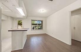 Building Photo - 8235 Summer Side Dr