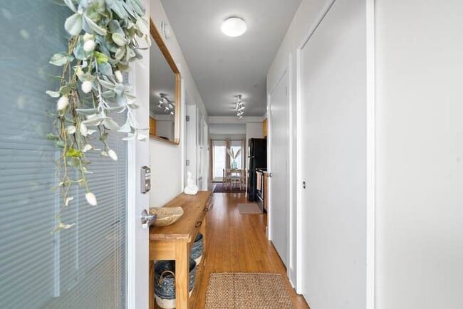 Building Photo - Loft #210 (540 N 2nd St)