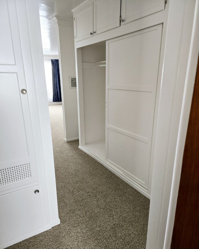 Hallway closet - 1610 Preuss Rd