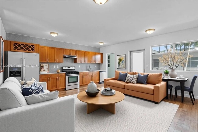 Building Photo - 7950 Tatum Waterway Dr