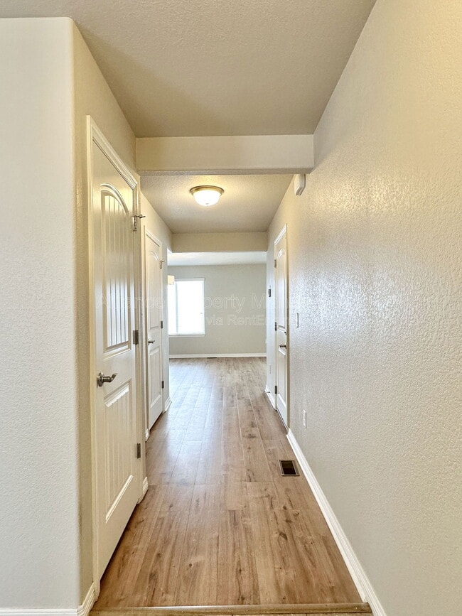 Building Photo - 6039 Jorie Rd