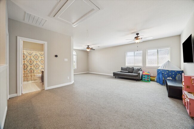 Building Photo - 18311 Windspring Falls Ln