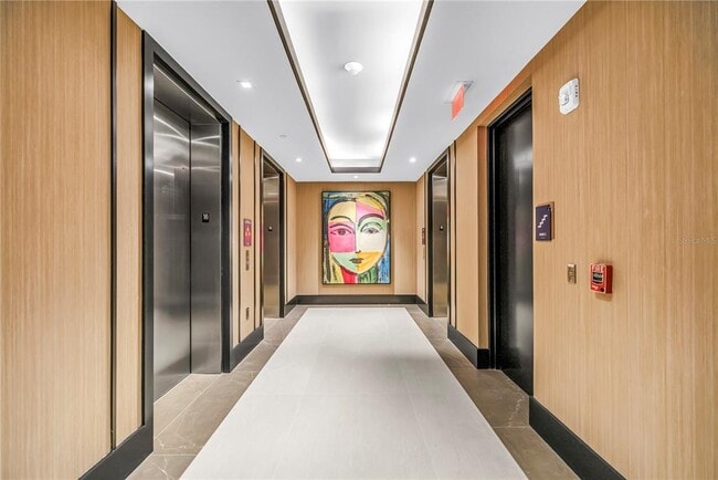 Building Photo - 275 1st Ave S