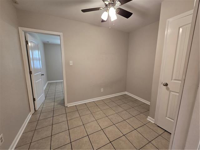 Building Photo - 123 Kadak Ln