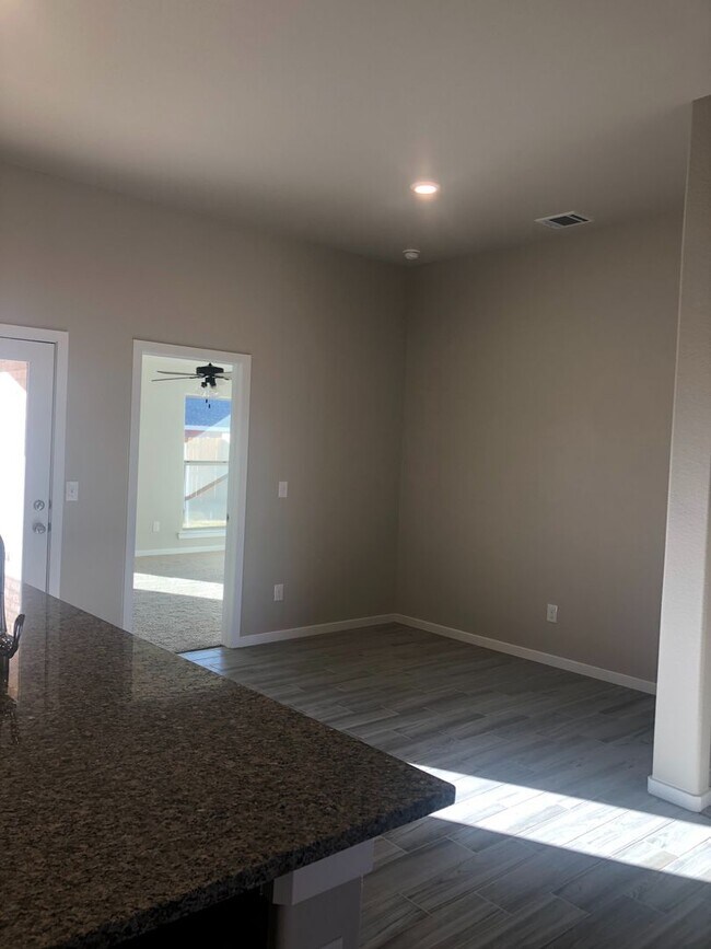Building Photo - Located in Tradewind Square !!!! Built in ...