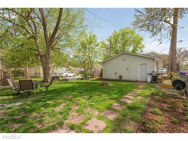 Building Photo - 3 br, 1 bath House - 474 Thomas Ave