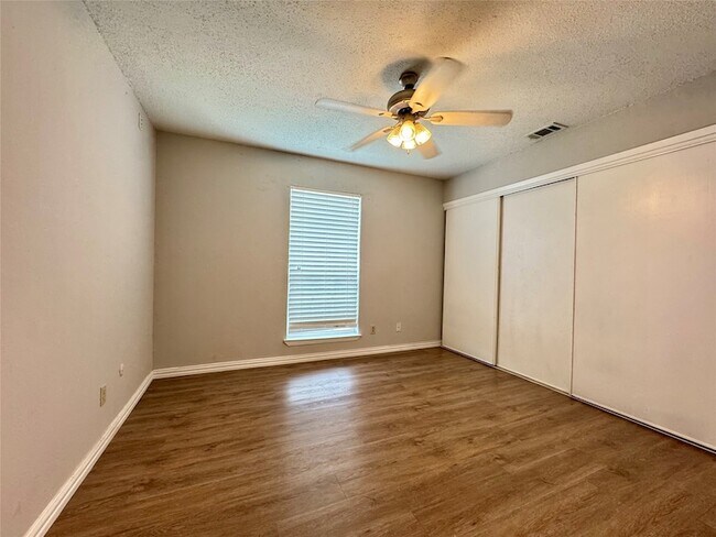 Building Photo - 5981 Arapaho Rd