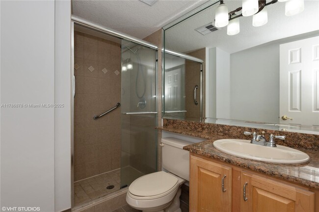 Building Photo - 1515 E Broward Blvd
