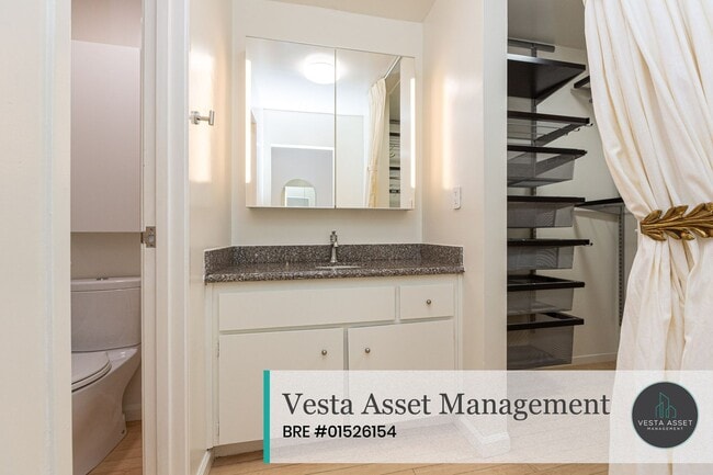 Building Photo - 135 Red Rock Way