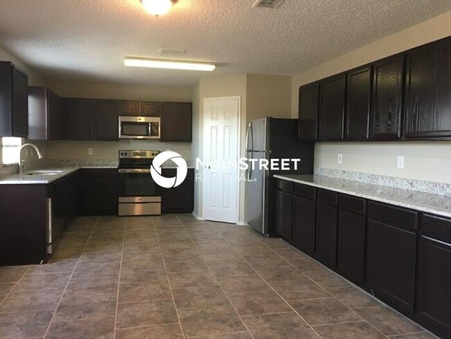 Building Photo - 3563 Saguaro Dr