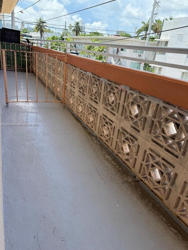 Building Photo - 1060 Pennsylvania Ave