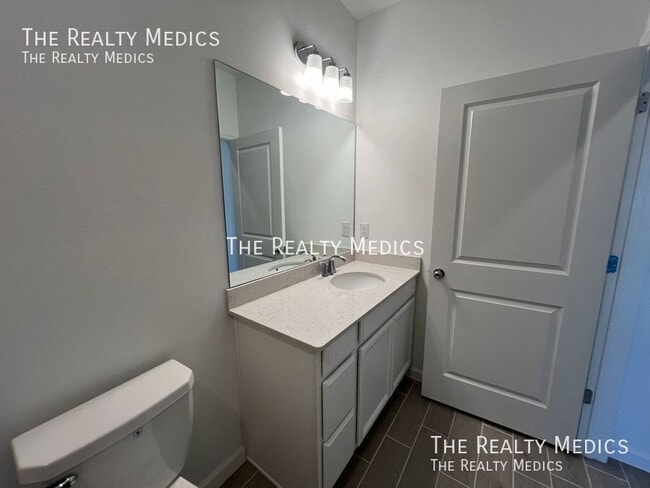 Building Photo - 9301 SW 58th Cir