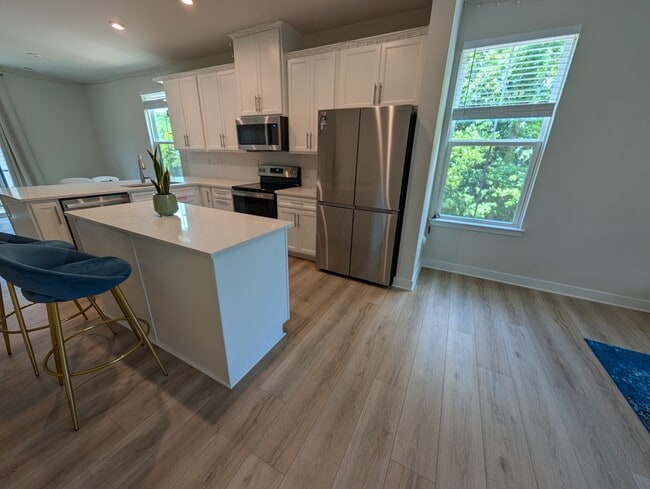 Building Photo - 460 Spearfield Ln