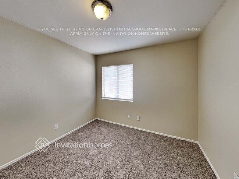 Building Photo - 12854 W Cherry Hills Dr