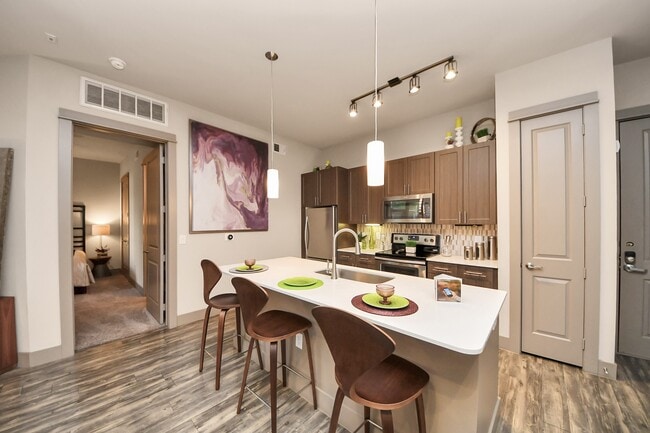 Building Photo - 5454 Washington Ave