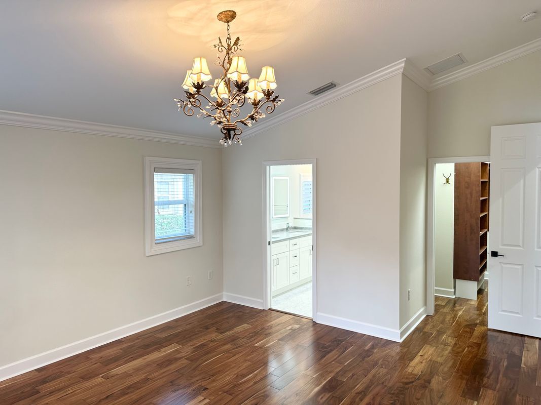 Building Photo - 5935 Northridge Dr