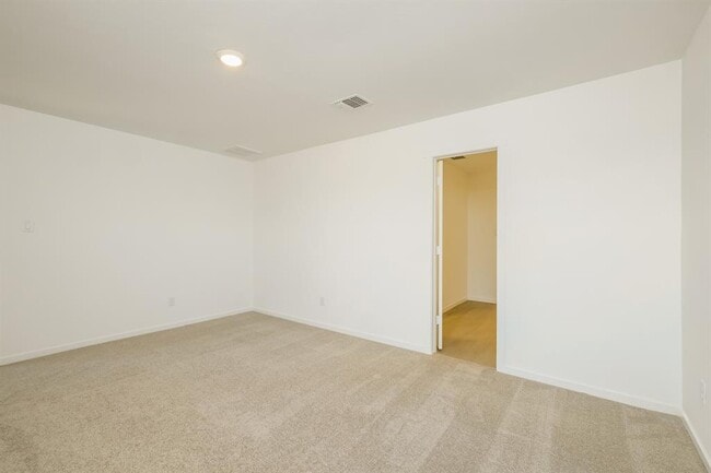 Building Photo - 12528 Huntington Rdg Wy