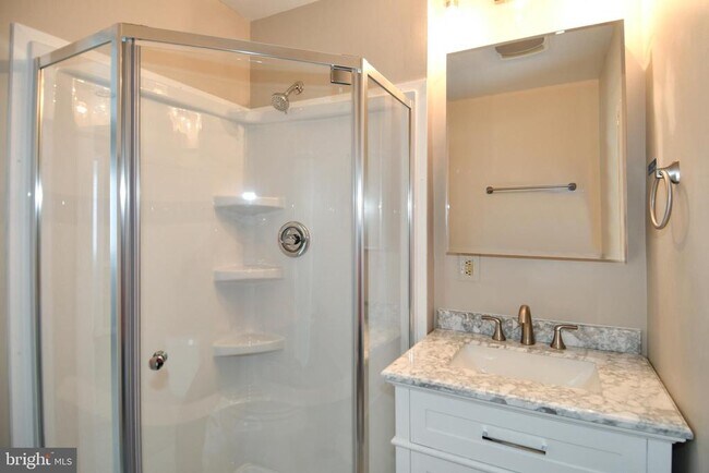 Building Photo - 2 E Federal St