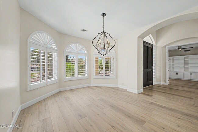 Building Photo - 3740 E Tonto Ct