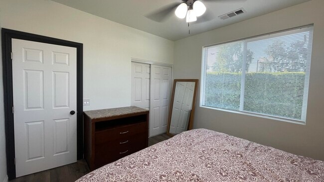 Building Photo - 46551 Linda Flora St