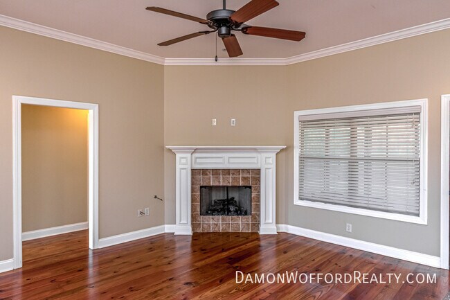 Building Photo - 117 Millhouse Drive