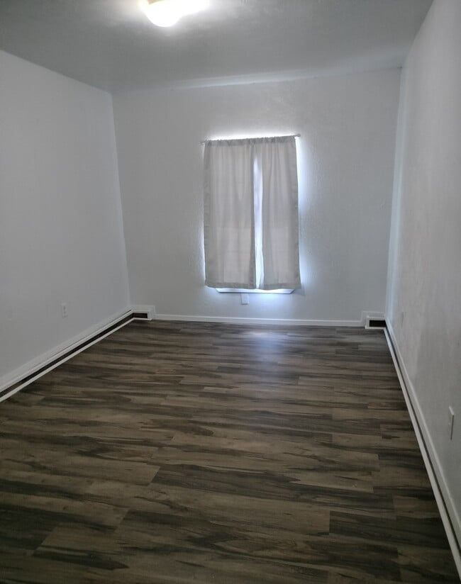 Building Photo - 4214 Mehalia Dr