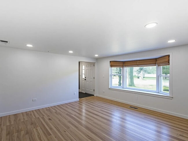 Building Photo - 20901 Catalpa St