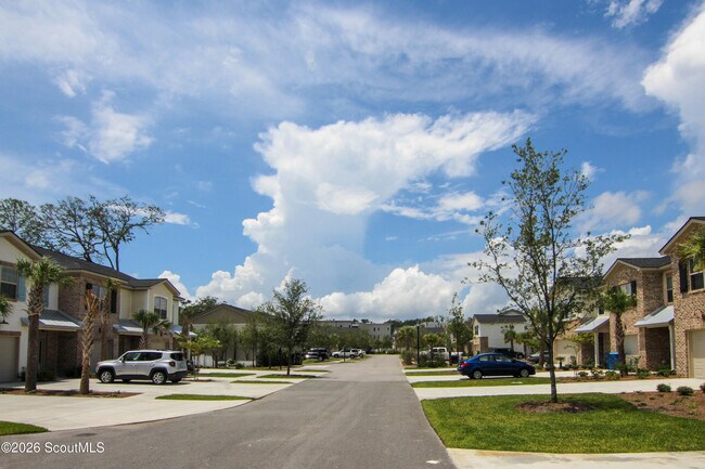 Building Photo - 905 Mariners Cir