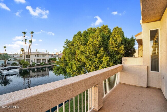 Building Photo - 1414 W Coral Reef Dr