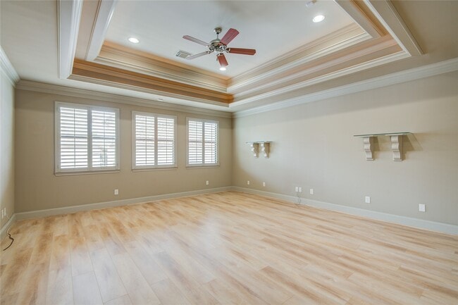 Building Photo - 5346 Val Verde St