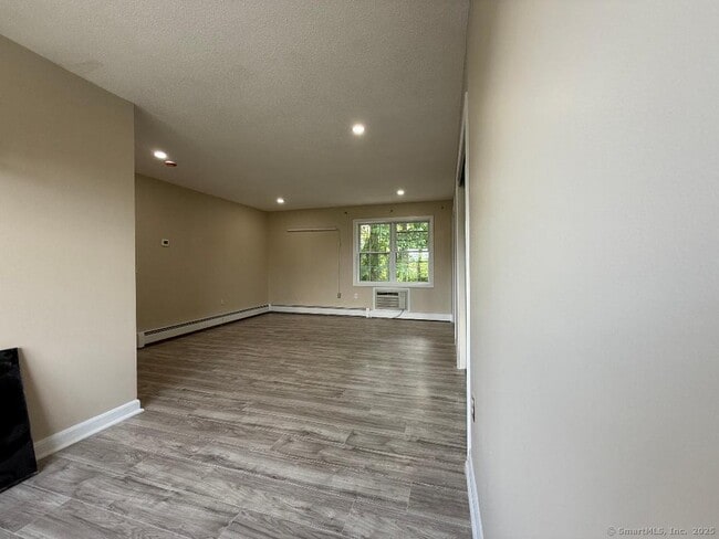 Building Photo - 41 Stonehouse Way