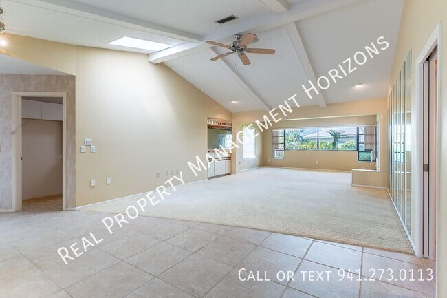 Building Photo - 534 Warwick Ln