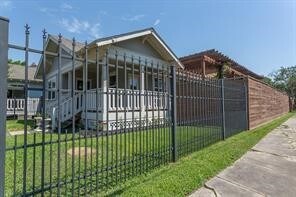 Building Photo - 4121 Rusk St