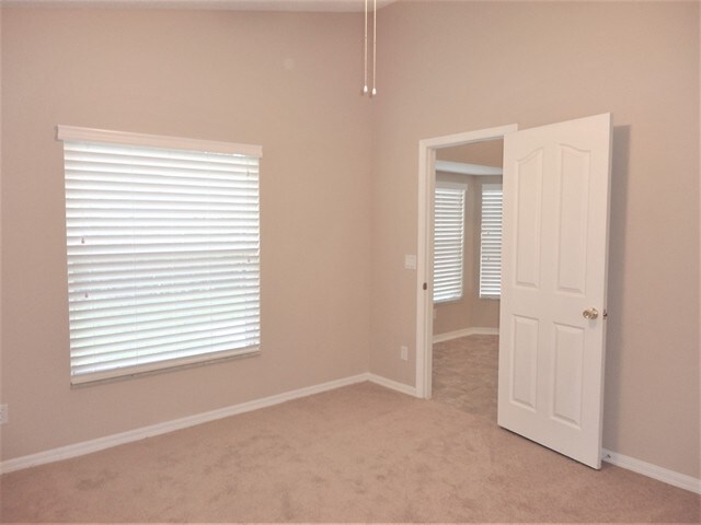 Building Photo - 1410 Scotch Pine Dr