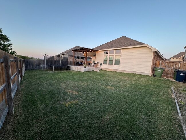 Building Photo - 1609 Harrongton Wy