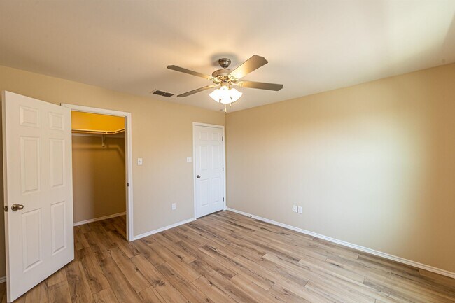 Building Photo - 11234 Sierra Gorda Dr